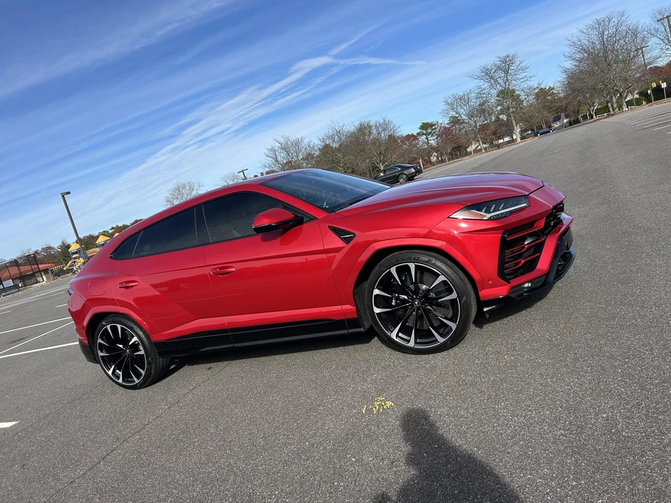 2021 Lamborghini Urus - Image 17 of 31