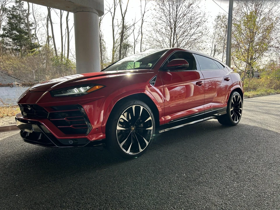 2021 Lamborghini Urus - Image 27 of 31
