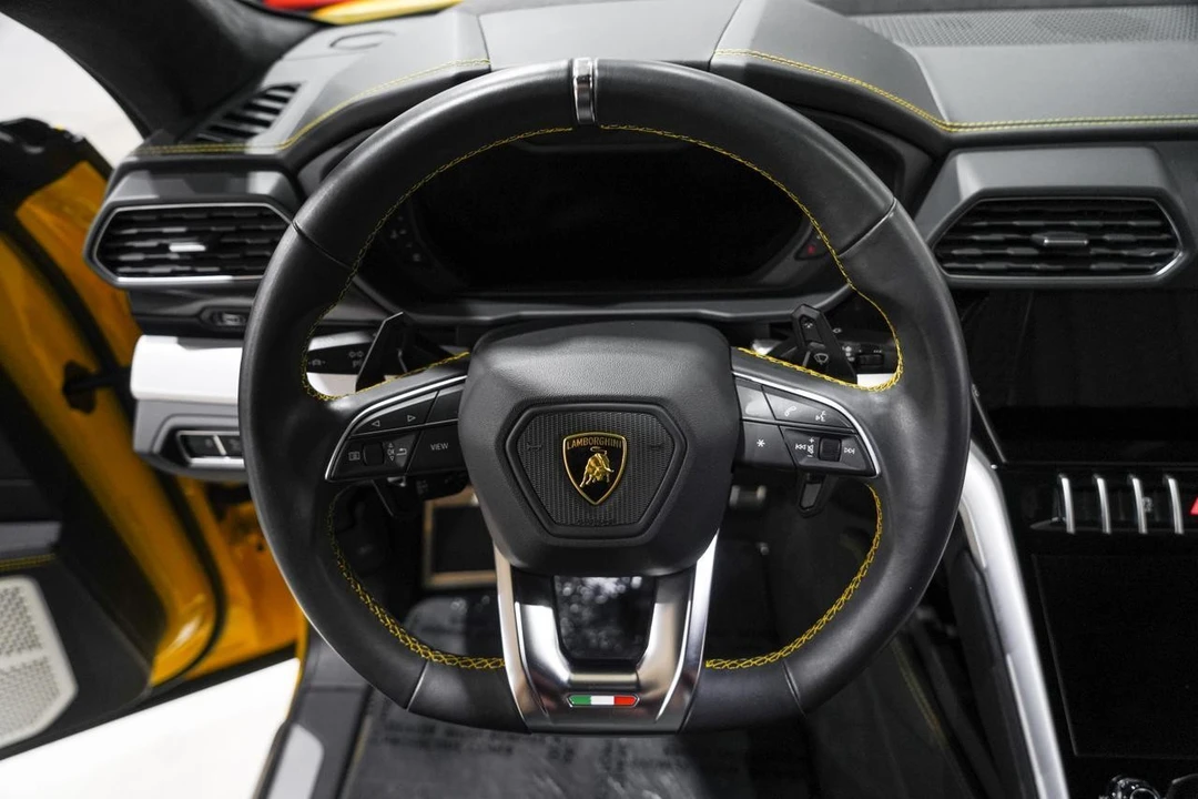 2021 Lamborghini Urus - Image 10 of 21
