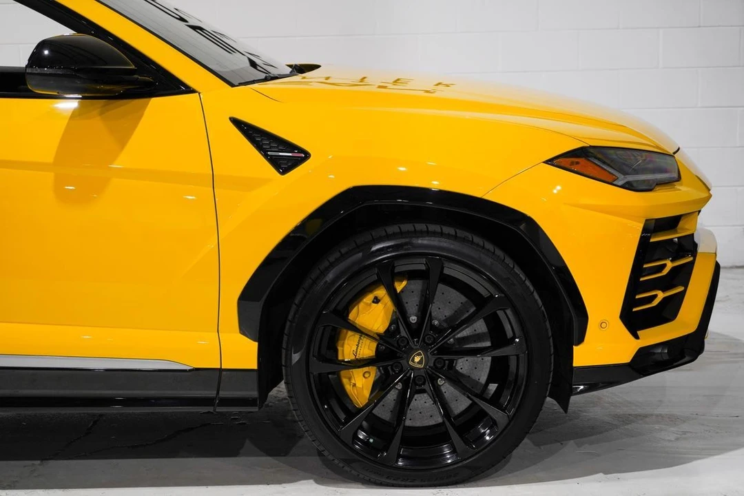 2021 Lamborghini Urus - Image 21 of 21