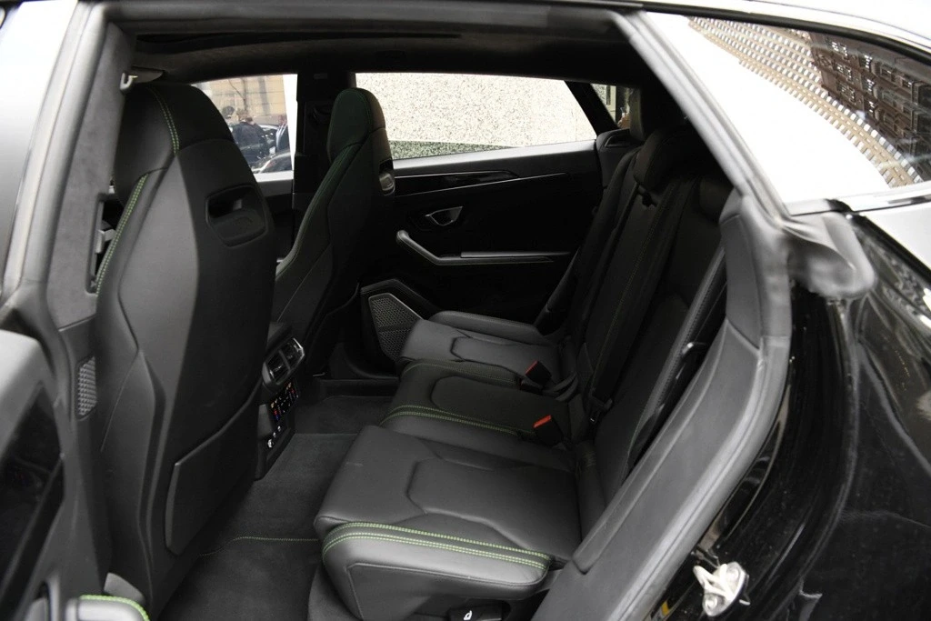 2021 Lamborghini Urus - Image 11 of 12
