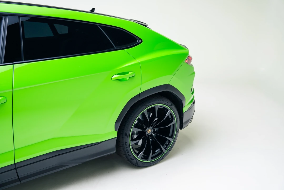 2021 Lamborghini Urus - Image 17 of 21