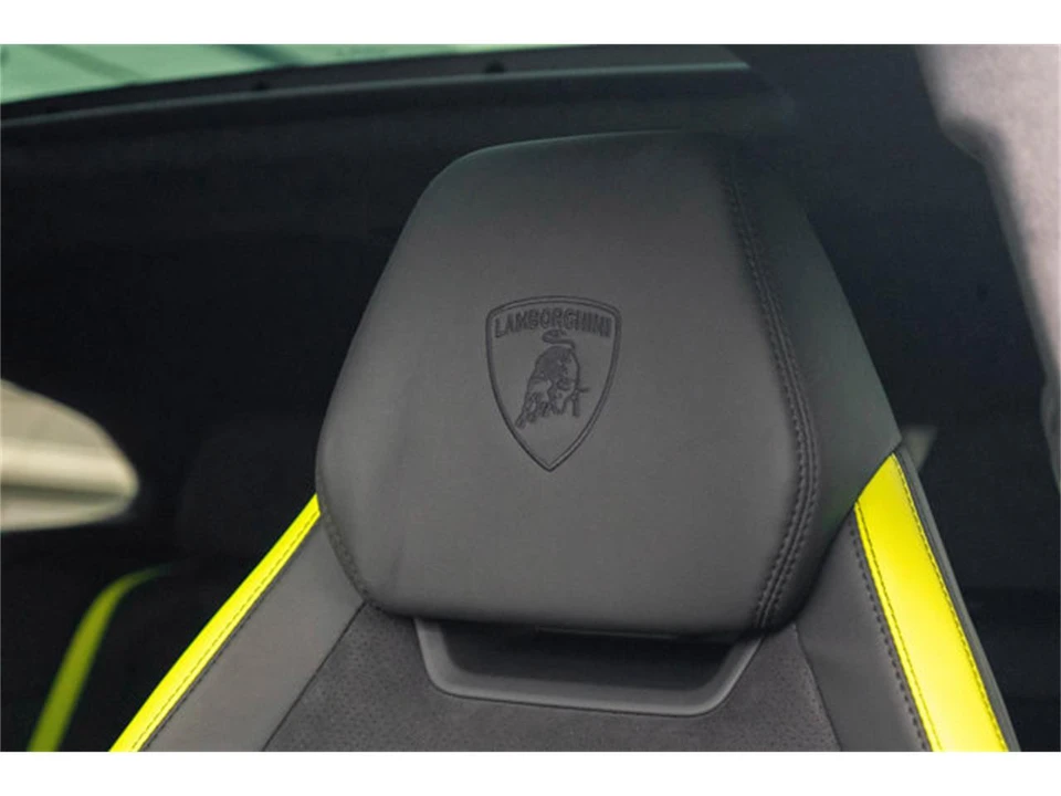 2021 Lamborghini Urus - Image 10 of 12