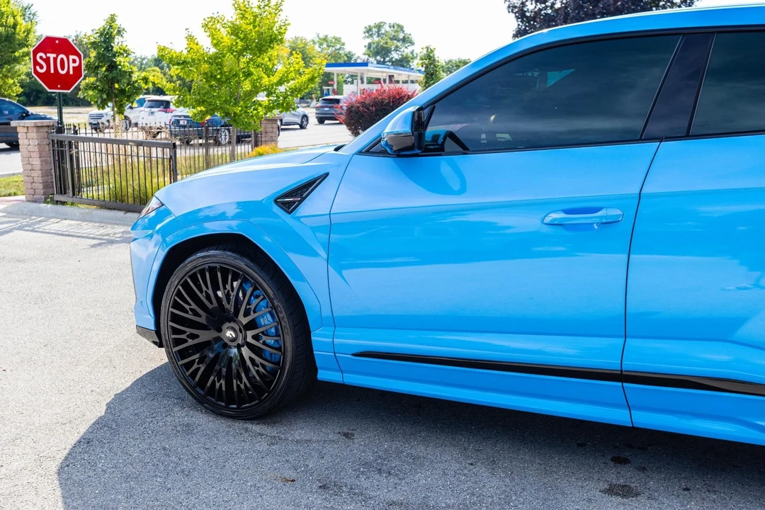 2021 Lamborghini Urus - Image 3 of 12