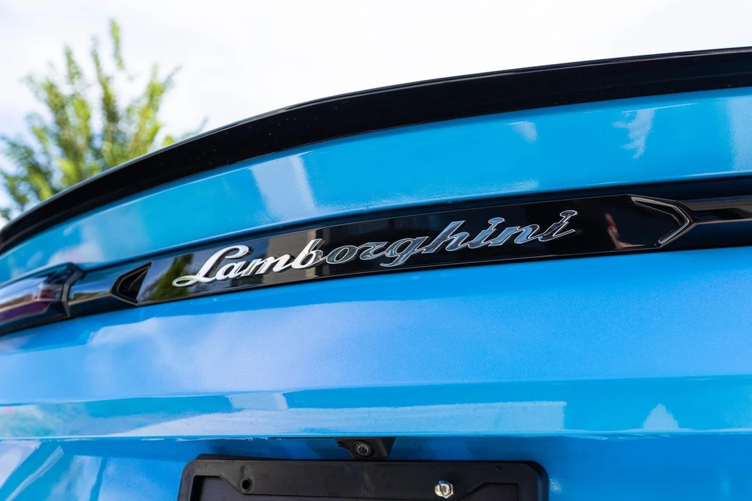 2021 Lamborghini Urus - Image 15 of 21