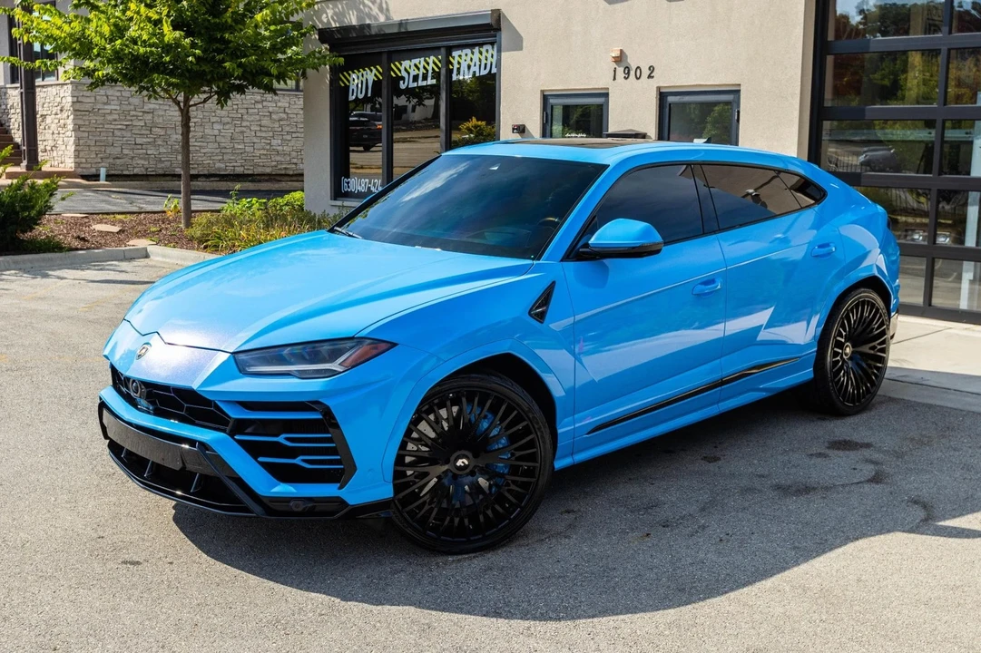 2021 Lamborghini Urus - Image 2 of 12