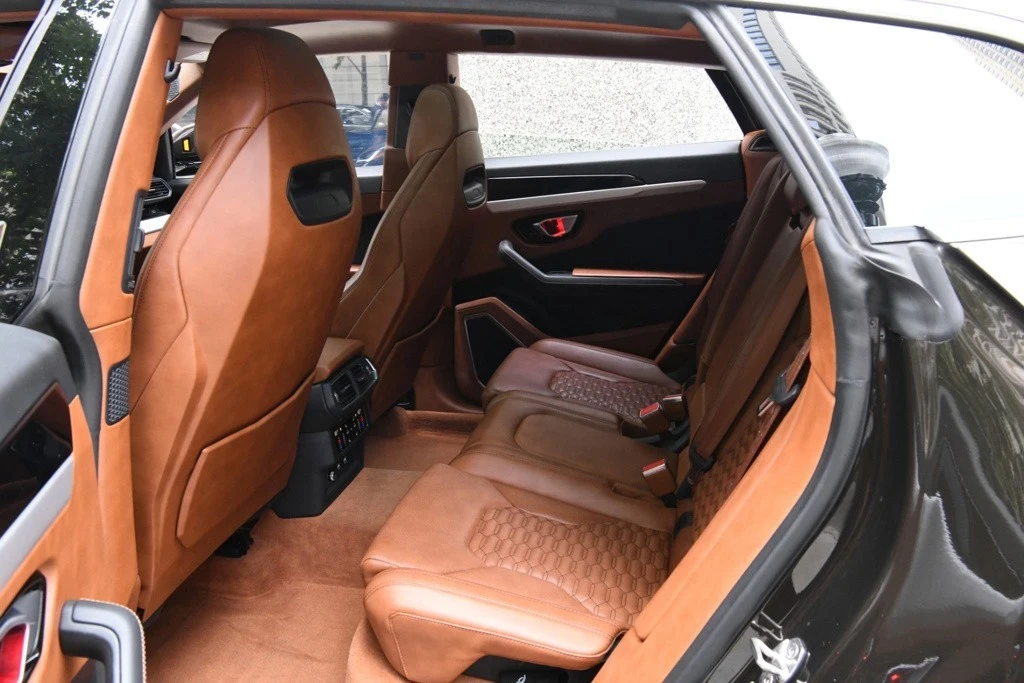 2021 Lamborghini Urus - Image 12 of 12