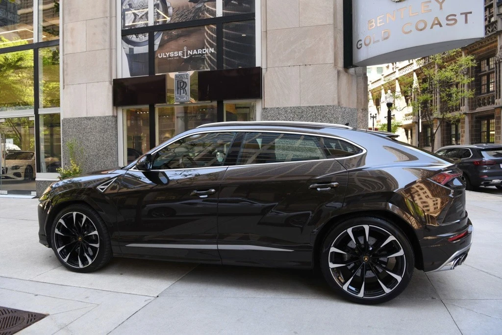 2021 Lamborghini Urus - Image 7 of 12
