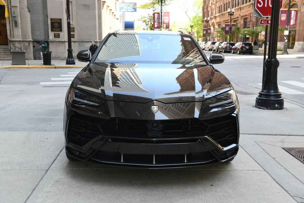2021 Lamborghini Urus - Image 2 of 12