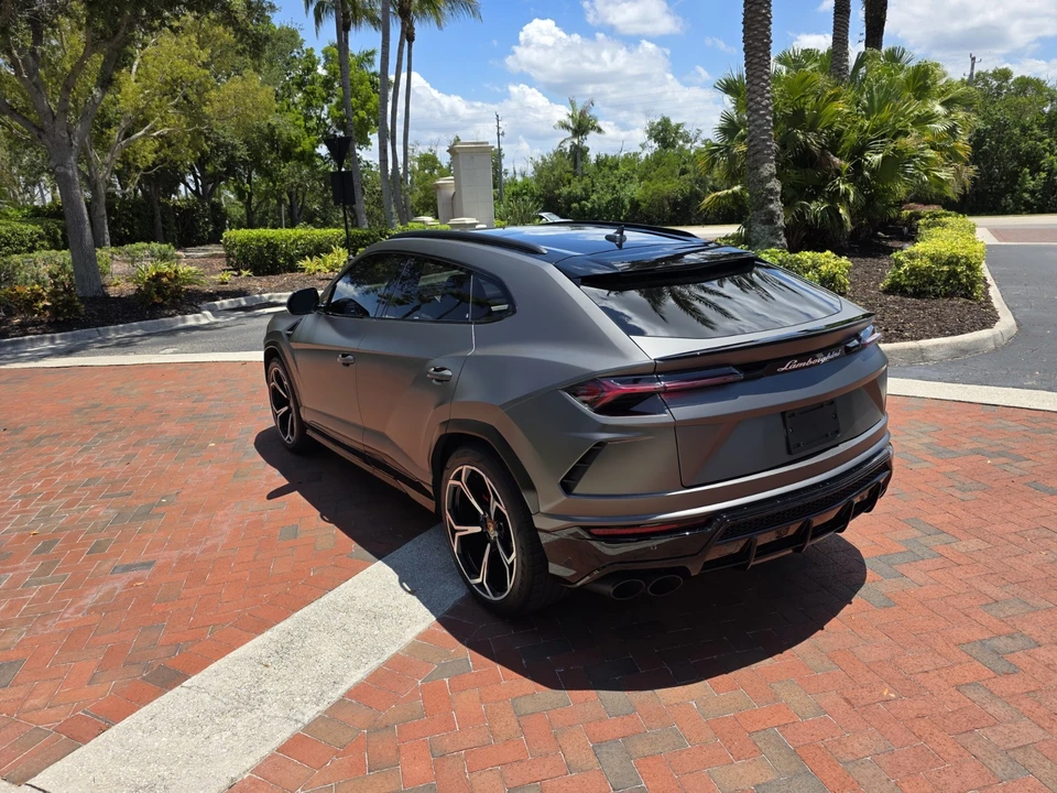 2021 Lamborghini Urus - Image 5 of 17