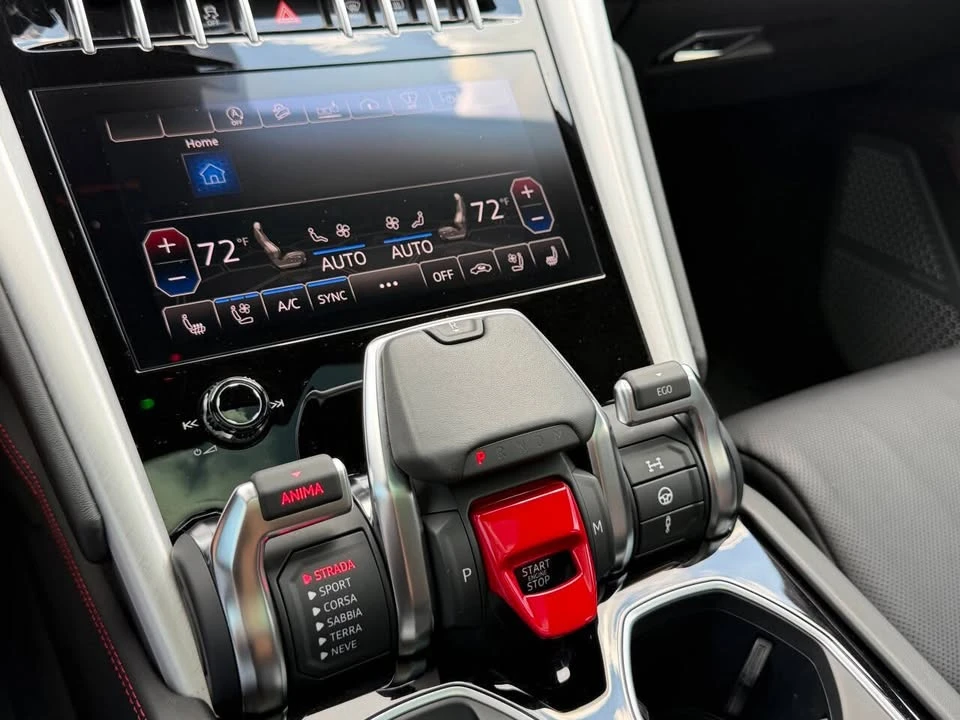 2021 Lamborghini Urus - Image 12 of 20