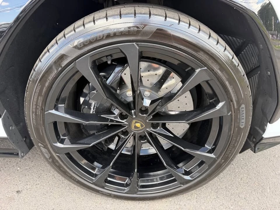 2021 Lamborghini Urus - Image 19 of 20