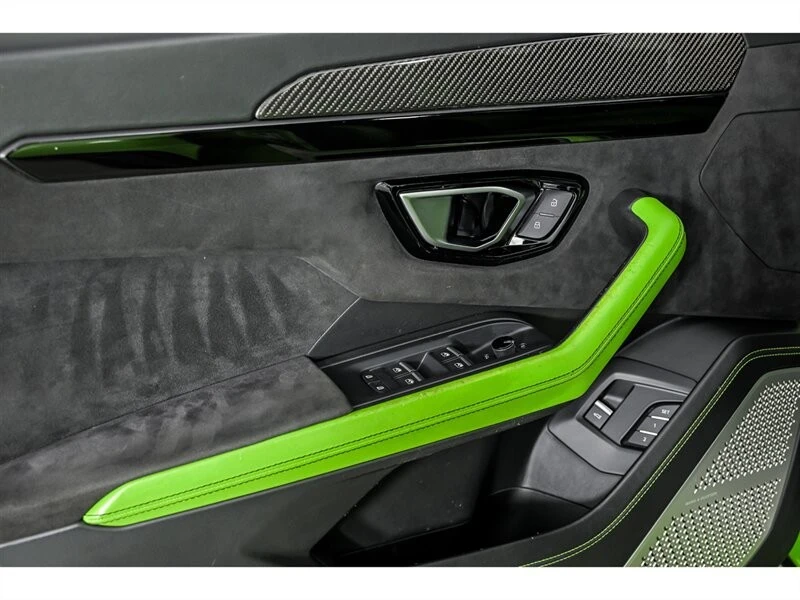 2021 Lamborghini Urus - Image 13 of 31