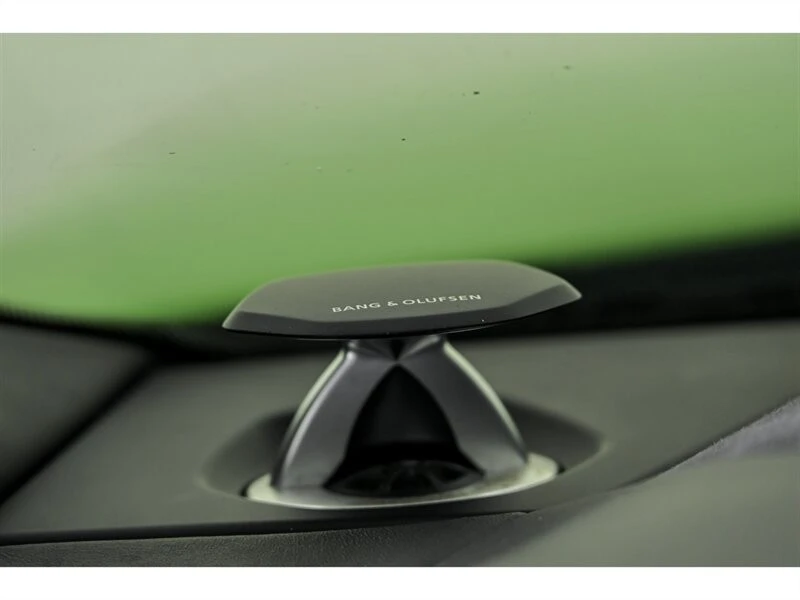 2021 Lamborghini Urus - Image 23 of 31