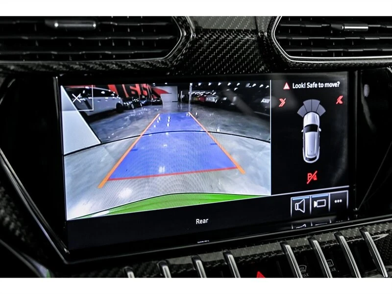 2021 Lamborghini Urus - Image 28 of 31