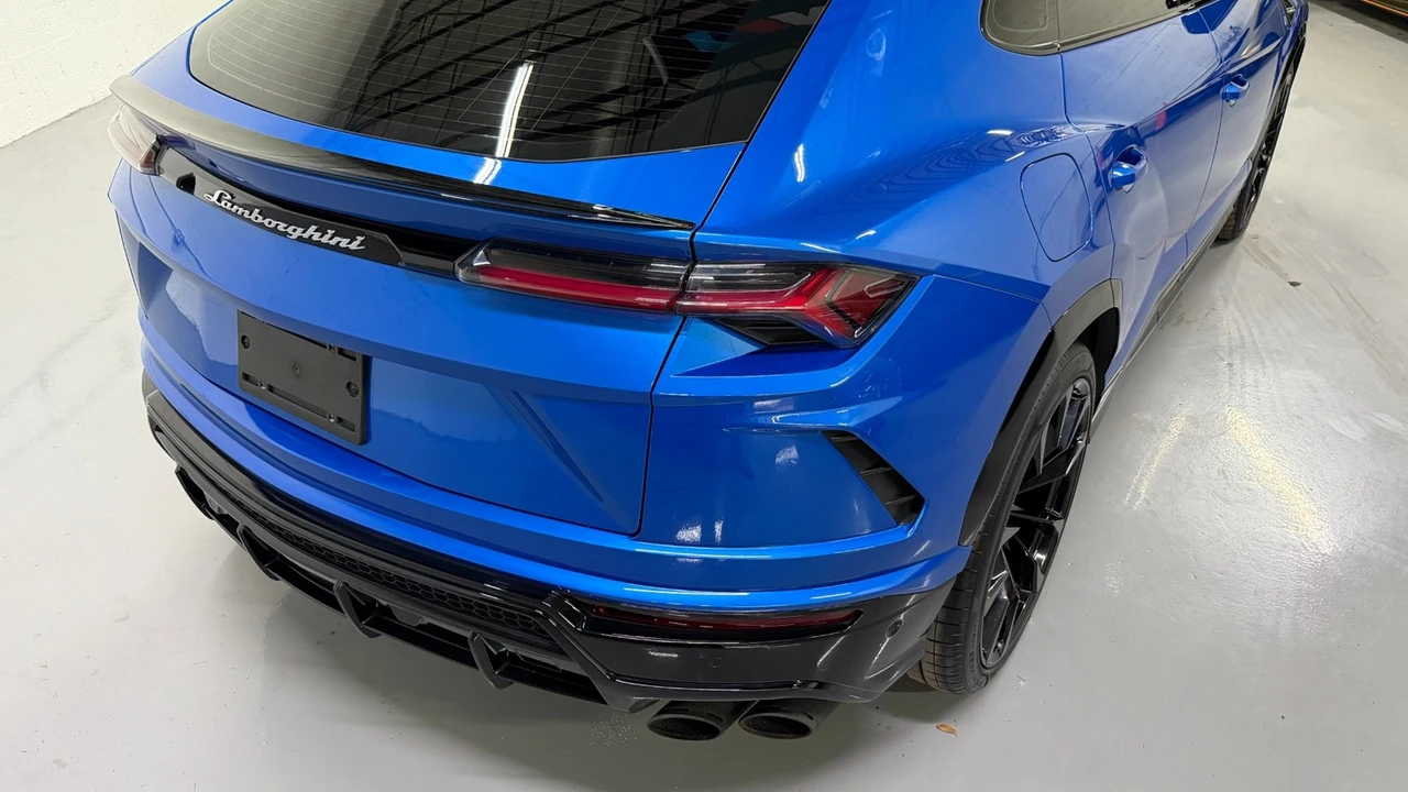 2021 Lamborghini Urus - Image 13 of 31