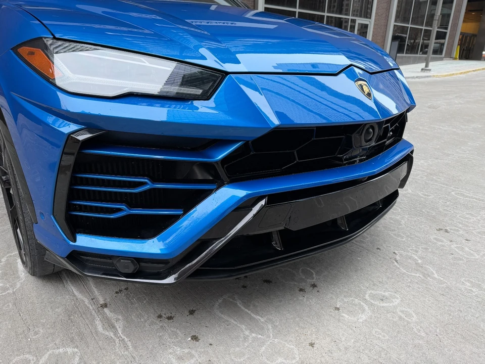 2021 Lamborghini Urus - Image 2 of 21
