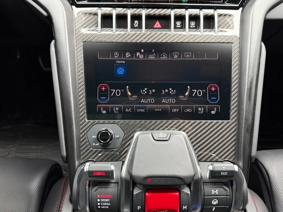 2021 Lamborghini Urus - Image 17 of 21