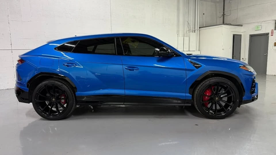 2021 Lamborghini Urus - Image 9 of 20