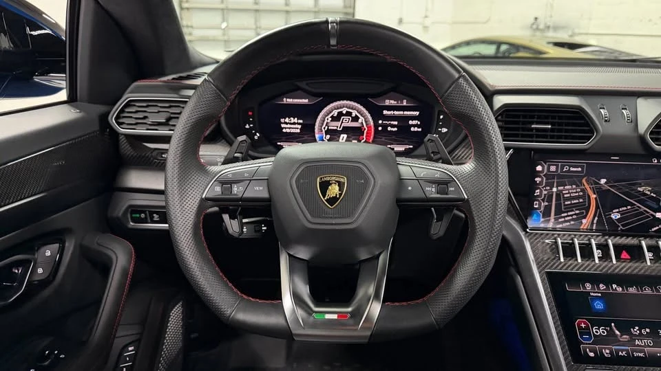 2021 Lamborghini Urus - Image 11 of 20