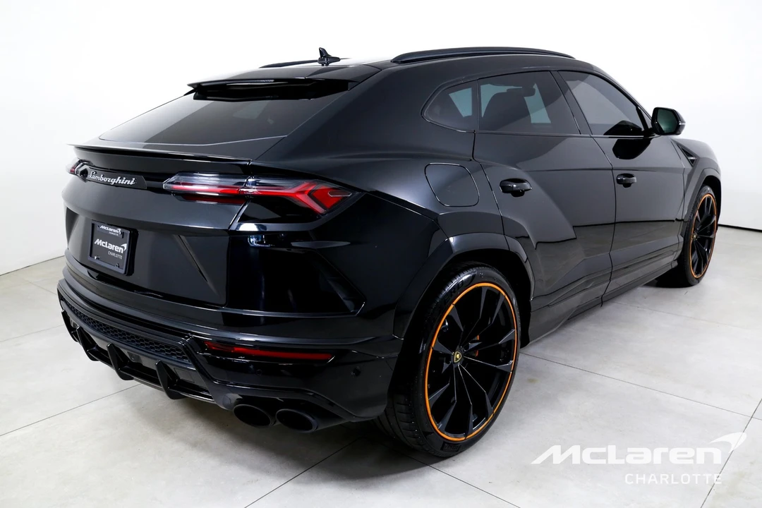 2021 Lamborghini Urus - Image 8 of 12