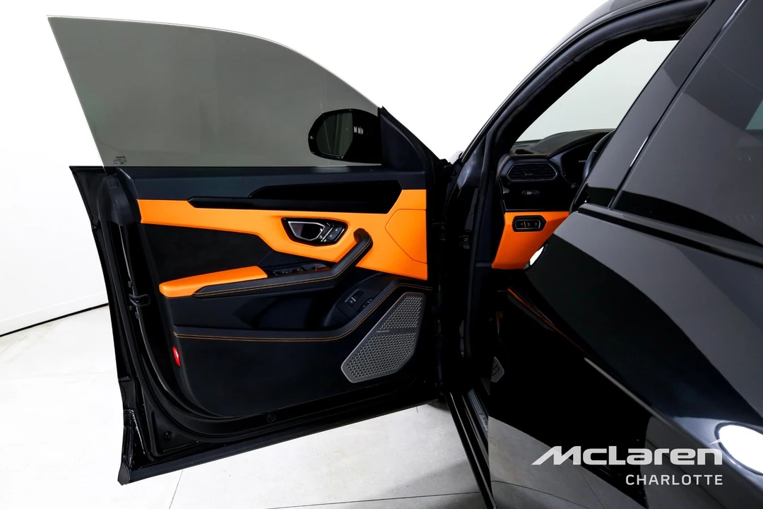 2021 Lamborghini Urus - Image 10 of 12