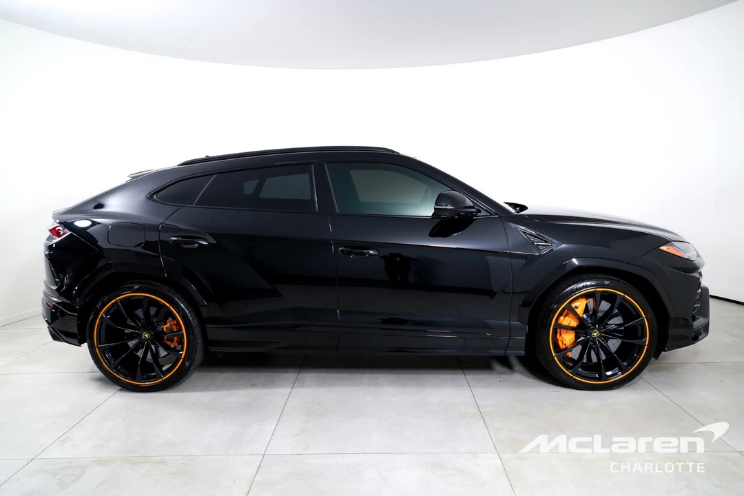 2021 Lamborghini Urus - Image 9 of 12