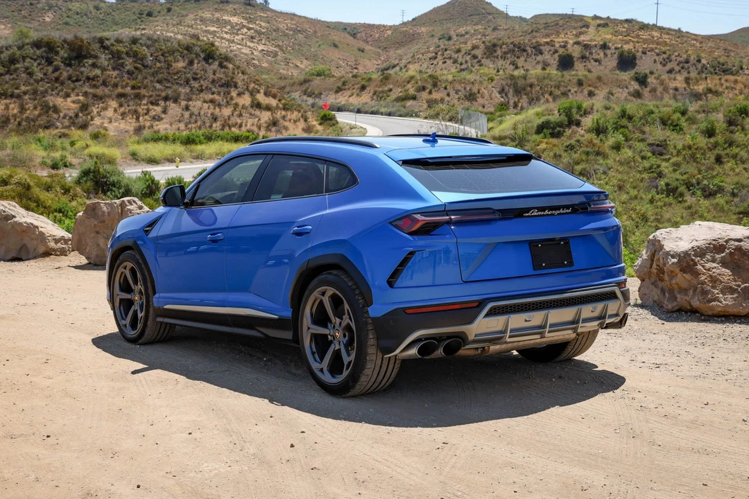 2021 Lamborghini Urus - Image 14 of 31