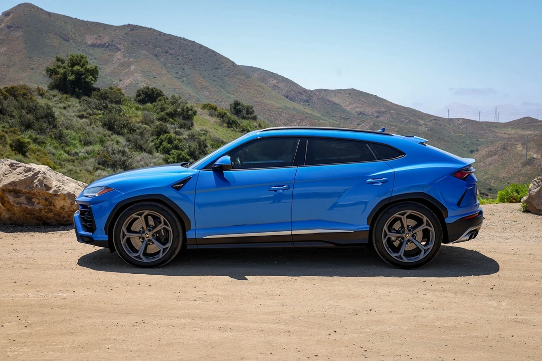 2021 Lamborghini Urus - Image 17 of 31