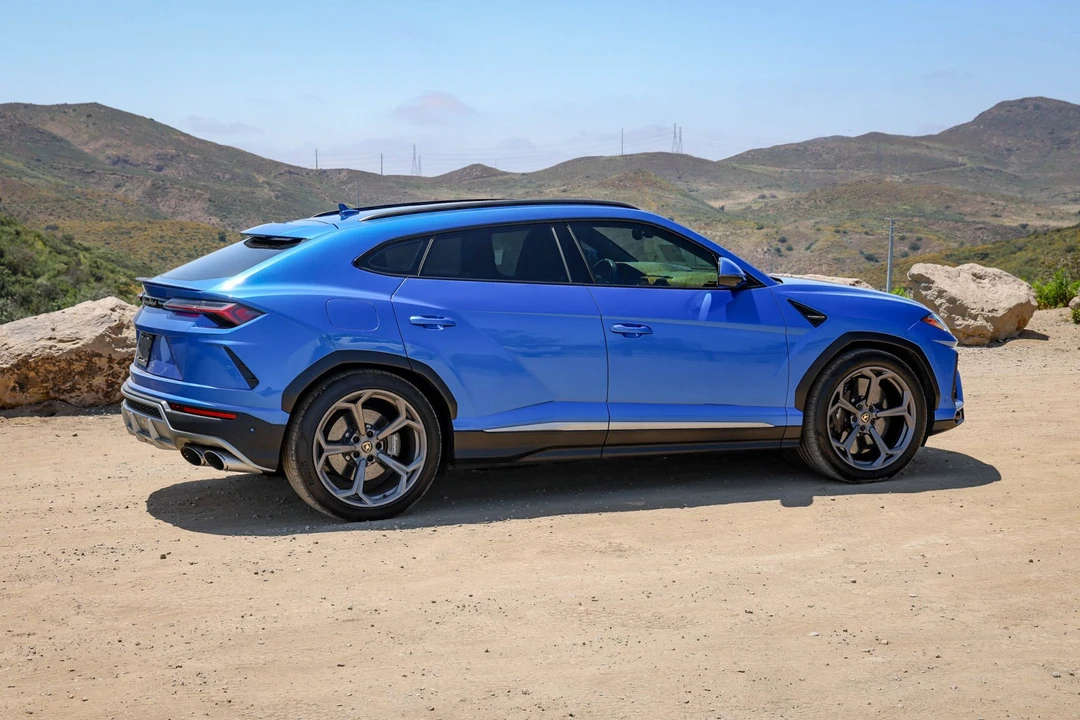 2021 Lamborghini Urus - Image 10 of 31