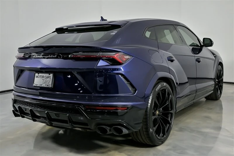 2021 Lamborghini Urus - Image 12 of 21