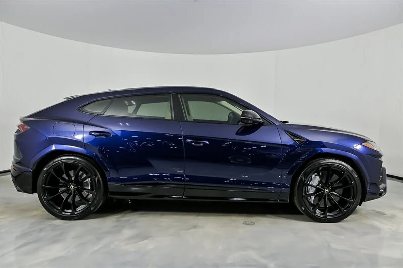 2021 Lamborghini Urus - Image 14 of 21
