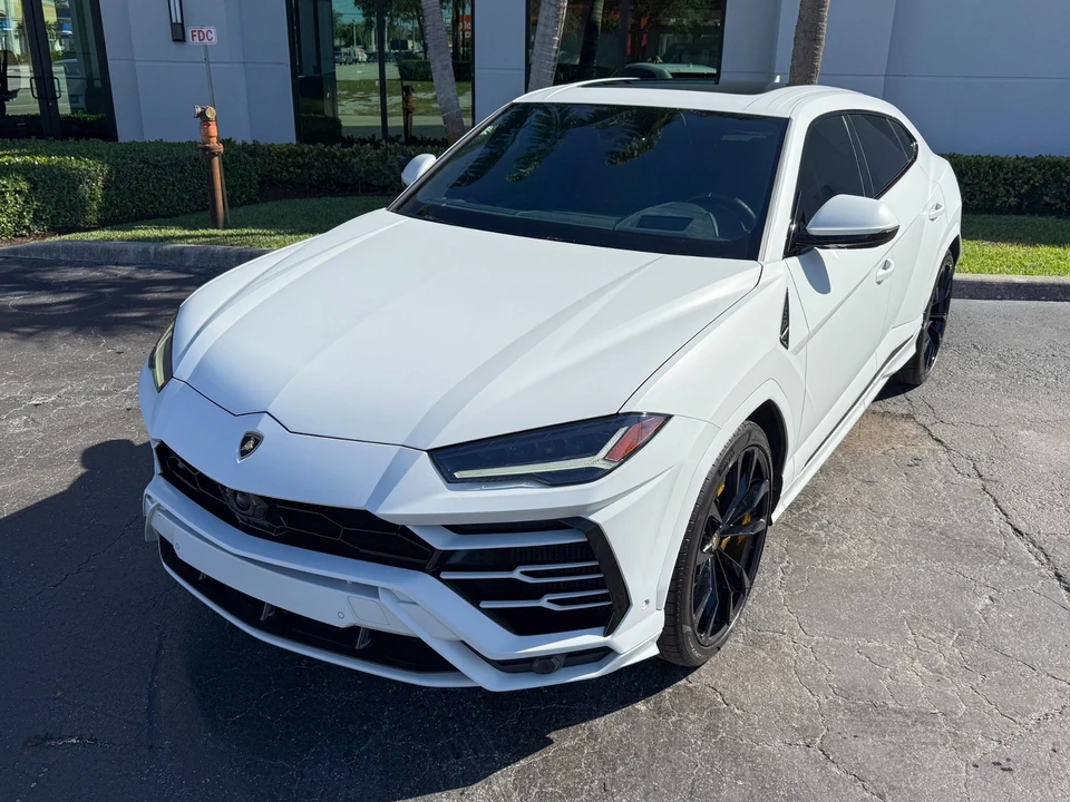 2021 Lamborghini Urus - Image 11 of 21