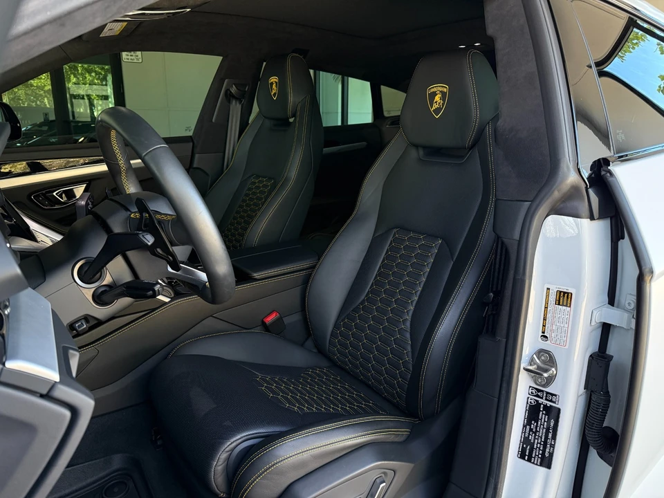 2021 Lamborghini Urus - Image 20 of 21