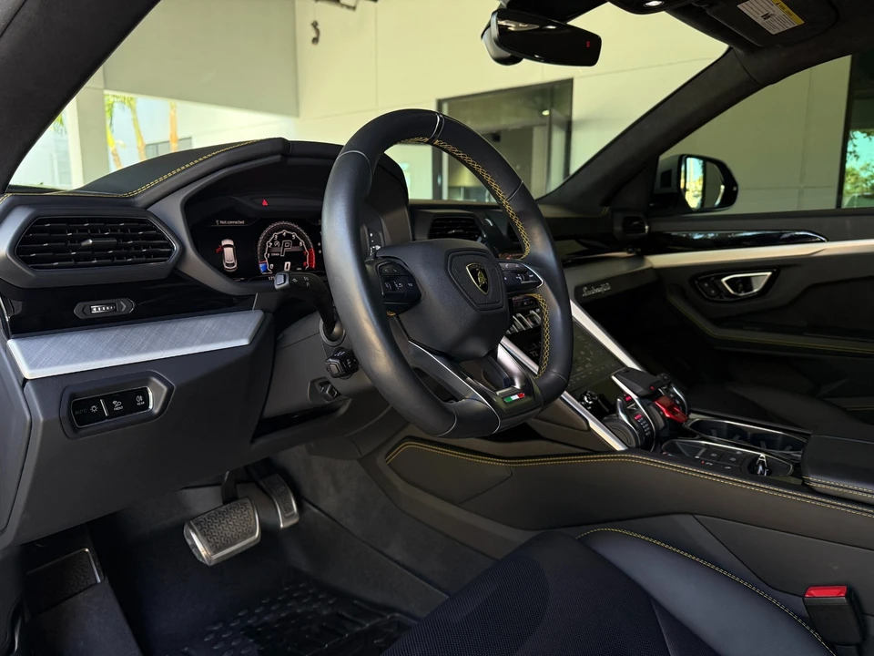 2021 Lamborghini Urus - Image 21 of 21