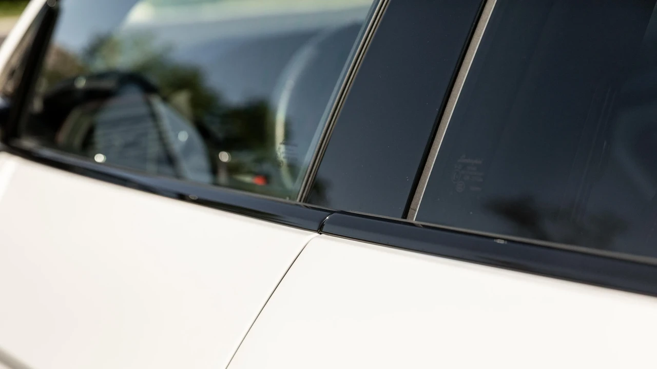 2021 Lamborghini Urus - Image 27 of 31