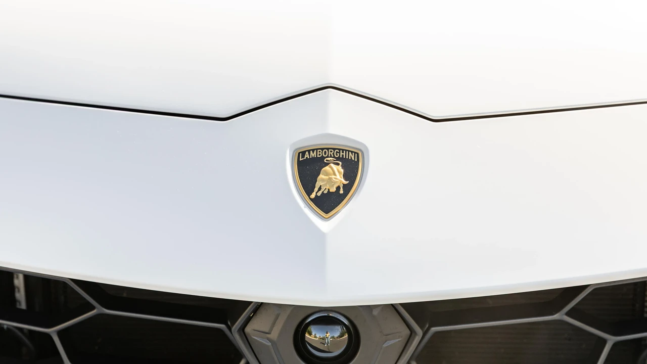 2021 Lamborghini Urus - Image 10 of 31