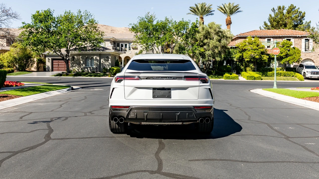 2021 Lamborghini Urus - Image 6 of 31