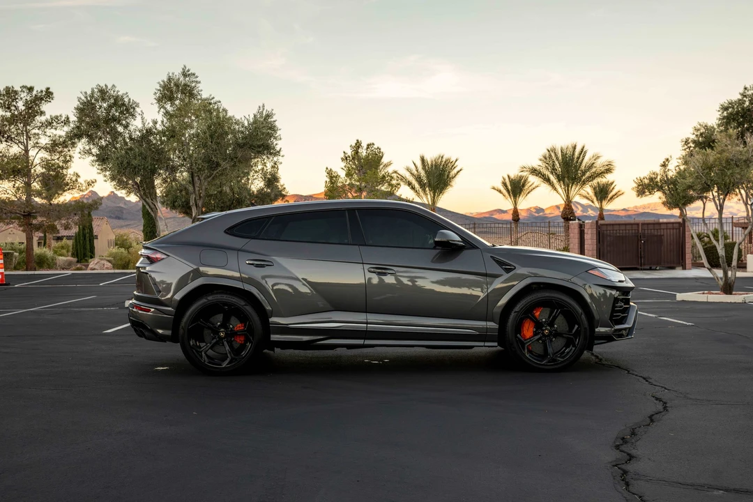 2021 Lamborghini Urus - Image 4 of 31