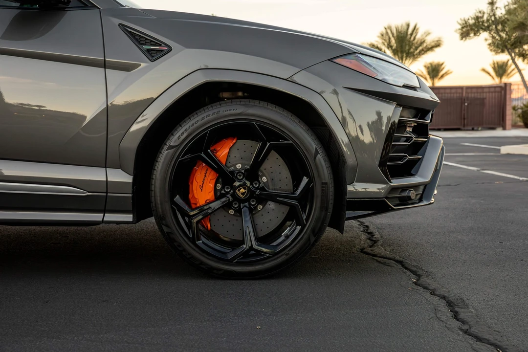 2021 Lamborghini Urus - Image 10 of 31
