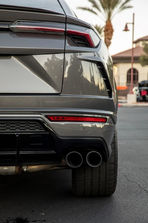2021 Lamborghini Urus - Image 15 of 31
