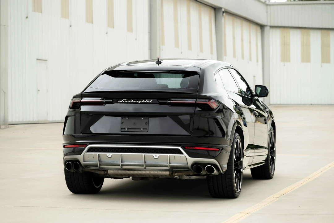 2021 Lamborghini Urus - Image 8 of 31
