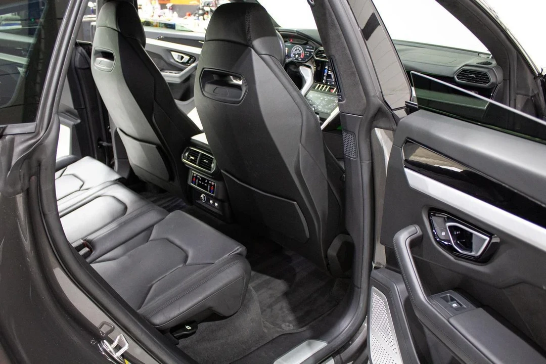 2021 Lamborghini Urus - Image 20 of 21