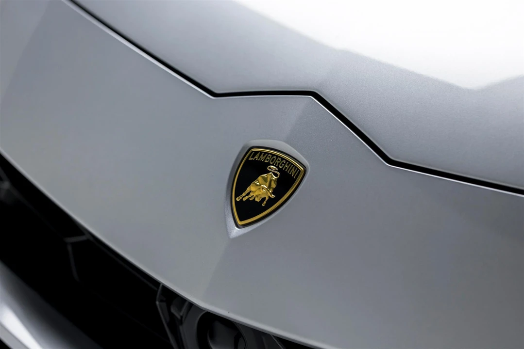 2021 Lamborghini Urus - Image 25 of 31