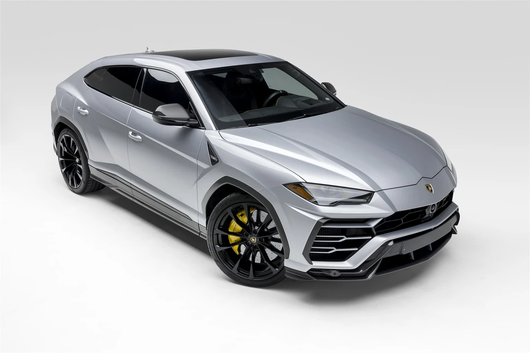 2021 Lamborghini Urus - Image 2 of 31