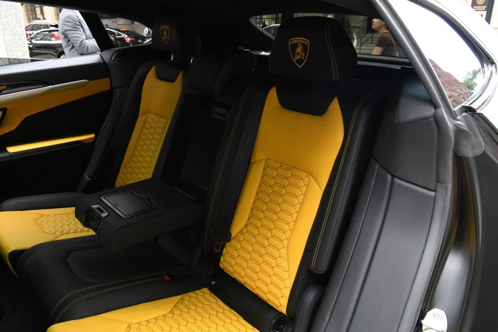 2021 Lamborghini Urus - Image 11 of 12