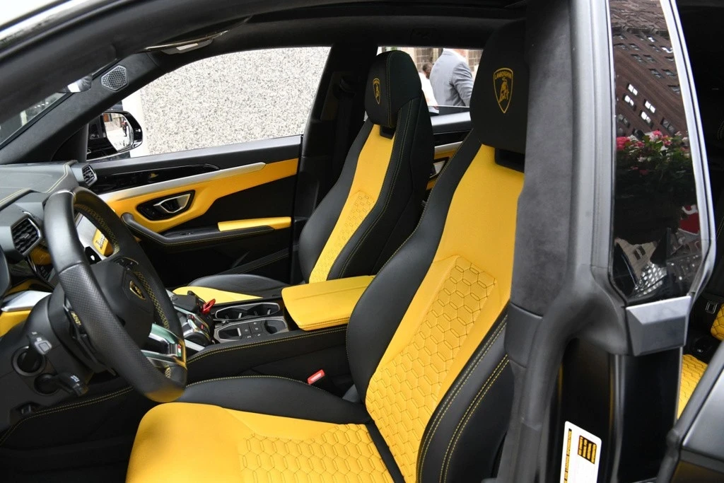 2021 Lamborghini Urus - Image 8 of 12