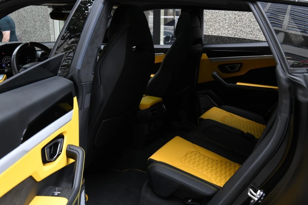 2021 Lamborghini Urus - Image 10 of 12