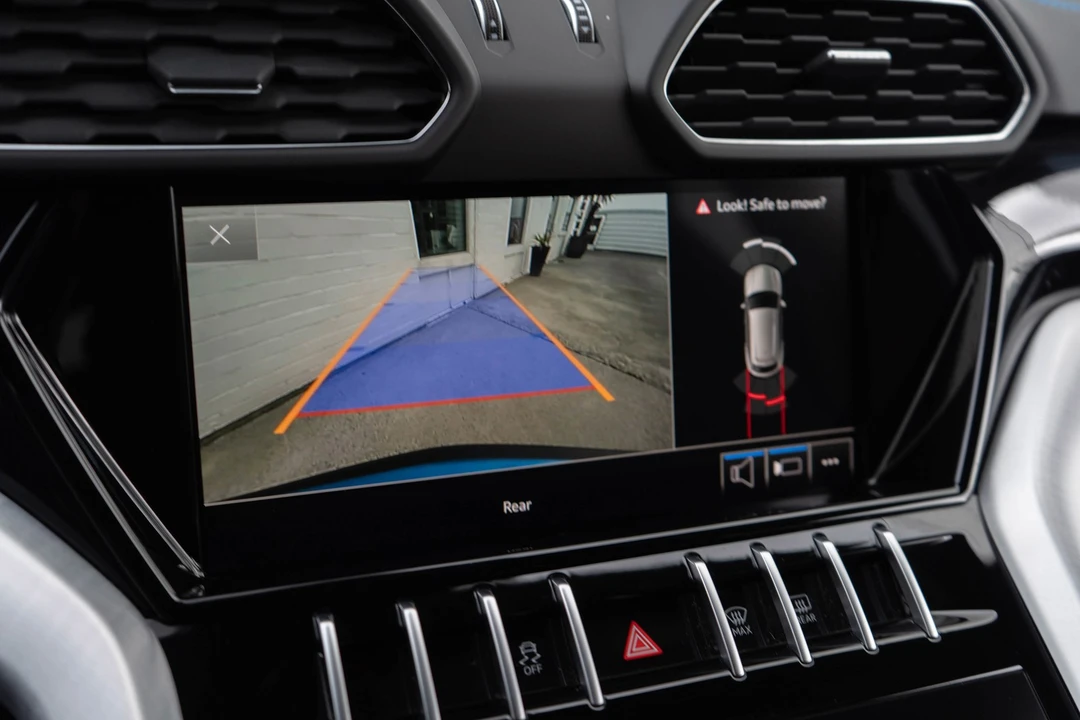 2021 Lamborghini Urus - Image 16 of 31
