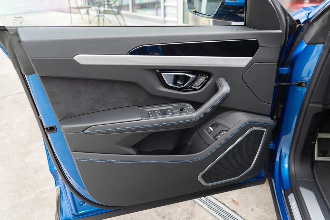 2021 Lamborghini Urus - Image 9 of 31